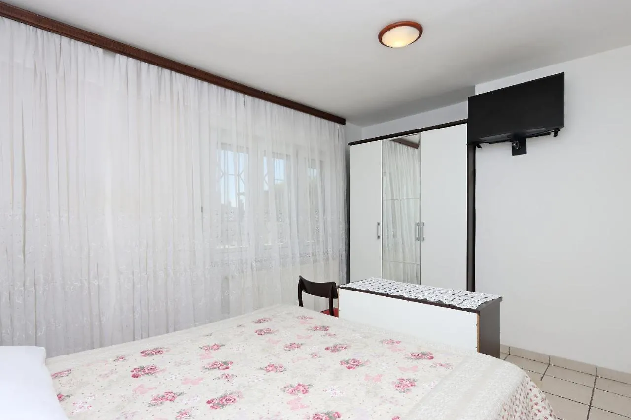 Apartment Crikvenica 12592A